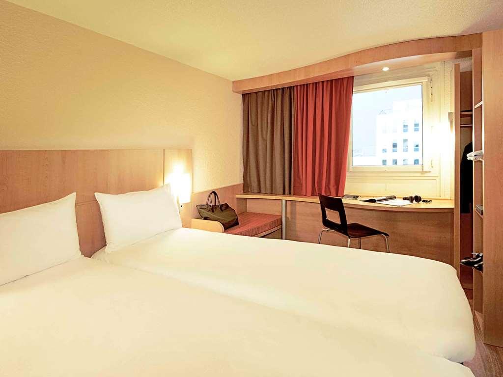 Ibis Pontarlier Hotel Room photo