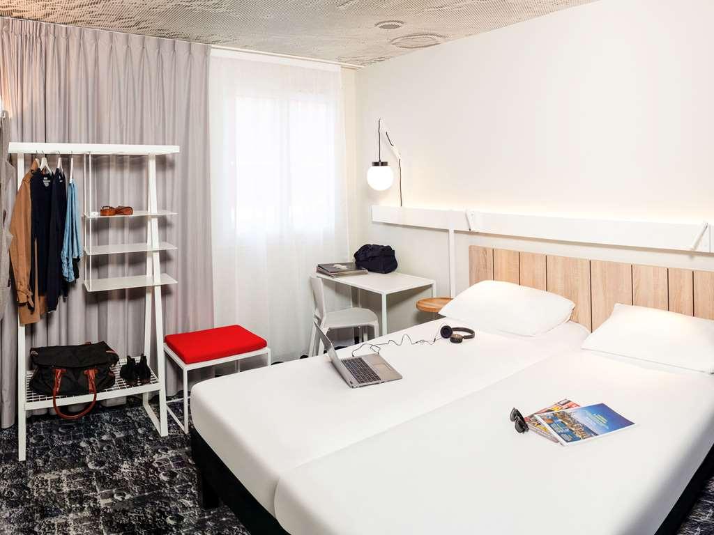 Ibis Pontarlier Hotel Room photo